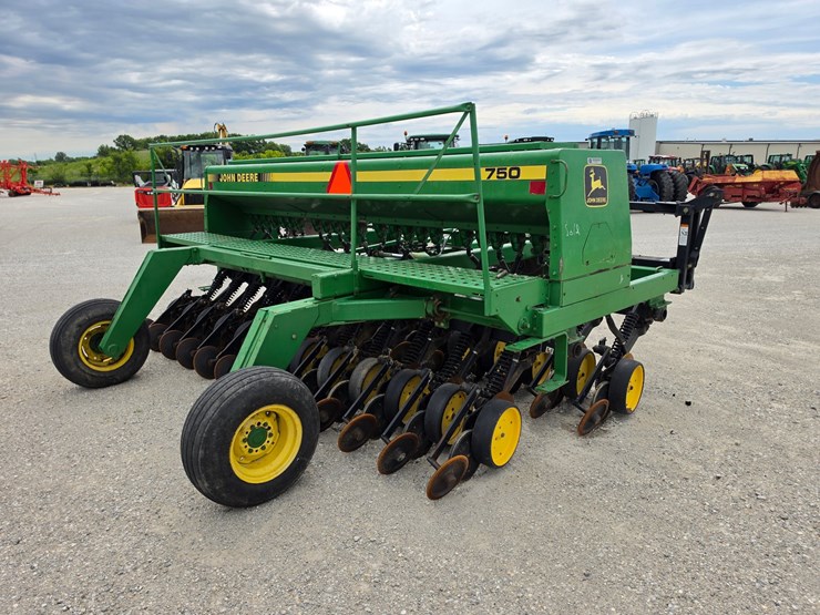 1992-john-deere-750-image-12