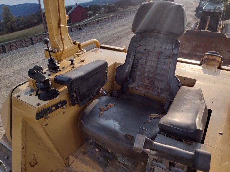 caterpillar-d5n-xl-image-10