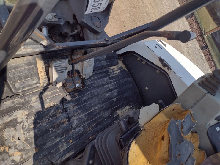 bobcat-e42-image-11
