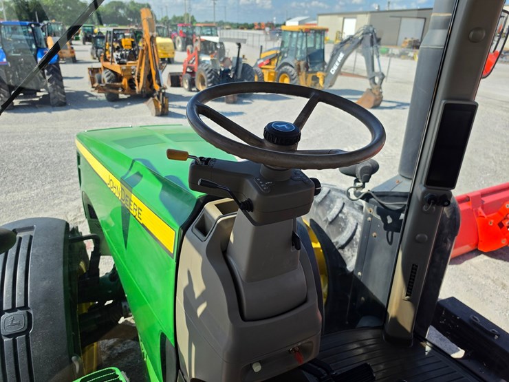 2012-john-deere-8335r-image-9