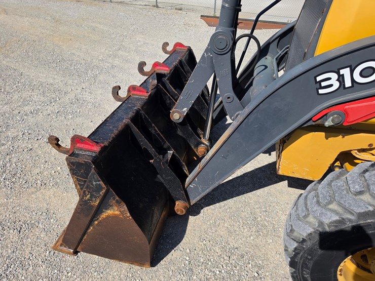 2015-deere-310sl-image-5