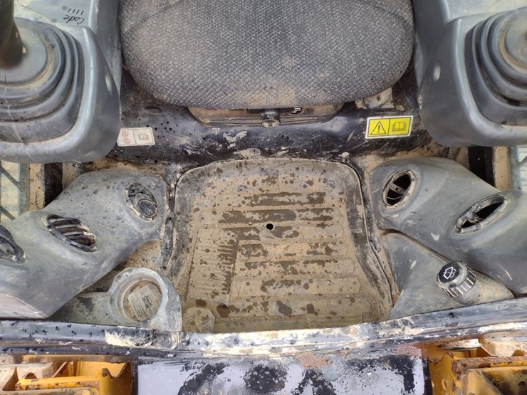 caterpillar-299d2-image-11
