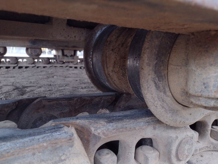 deere-270d-lc-image-34