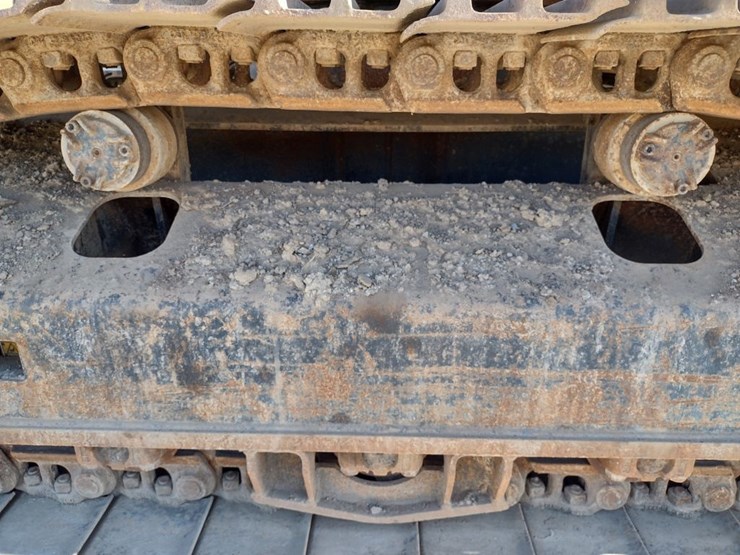 caterpillar-318e-image-16