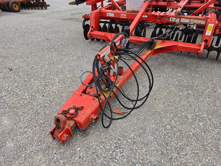 2015-kuhn-krause-8000-40-image-2