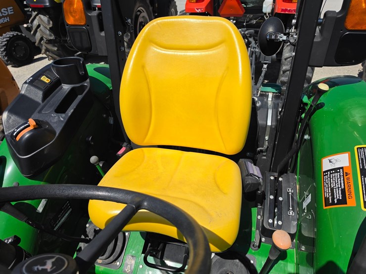 2022-john-deere-5045e-image-17