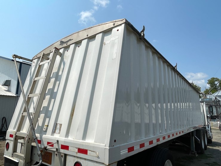 #1260-•-2013-jet-co-tandem-axle-26'-grain-trailer-(has-wi-title)-image-34