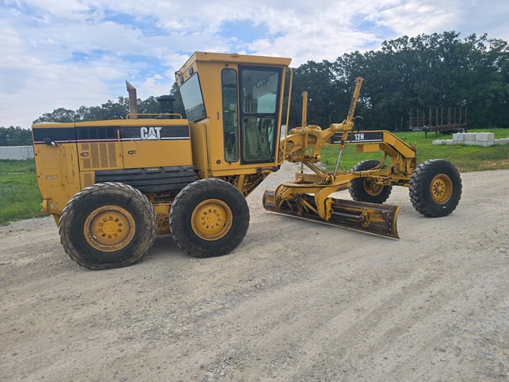 2007-caterpillar-12h-image-18