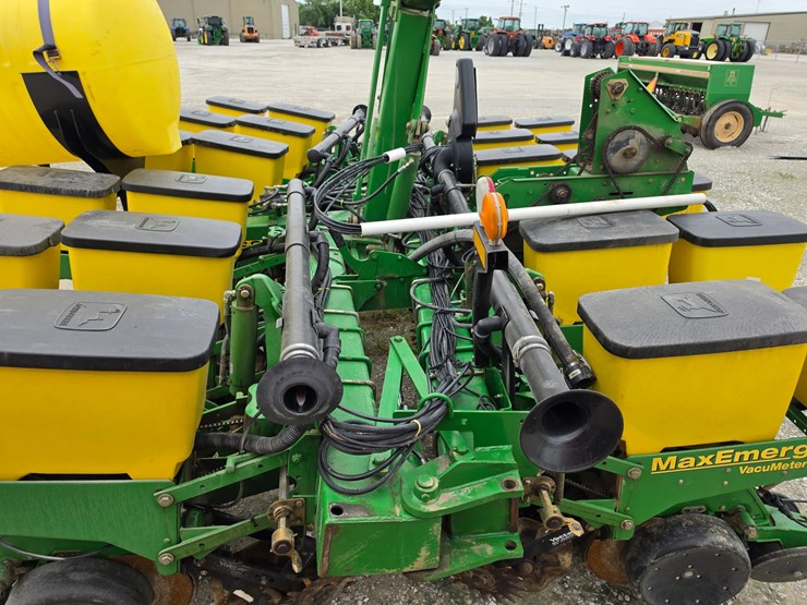 1997-john-deere-1760-image-11
