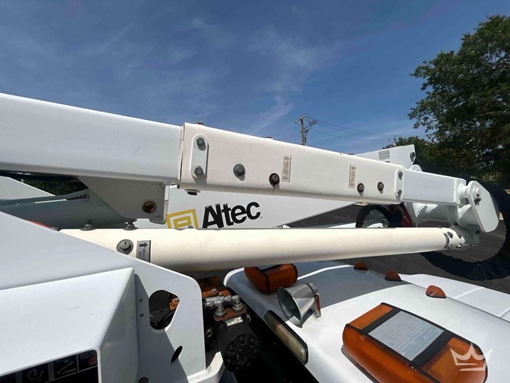 2009-altec-at37g-image-56
