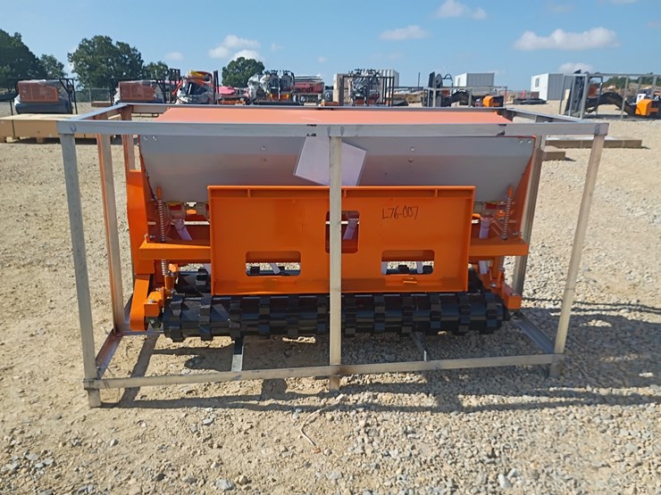 #l76-007-•-landhonor-seeder-skid-steer-attachment-(3-point)-image-5