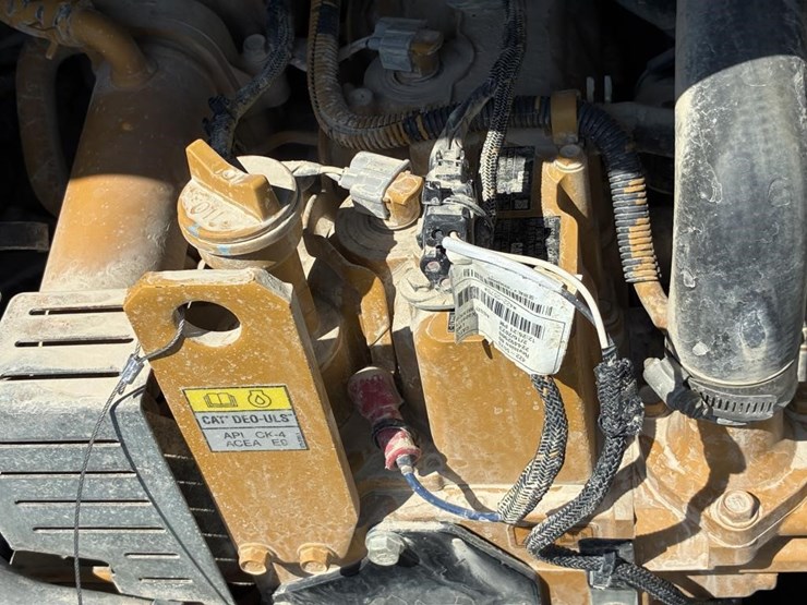 2023-caterpillar-259d3-image-27