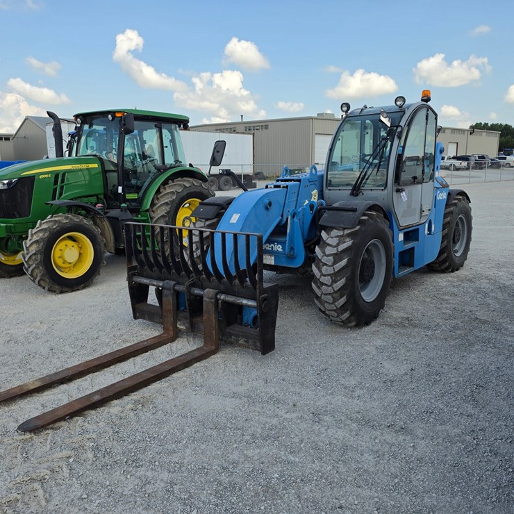 2014 GENIE GTH1544
