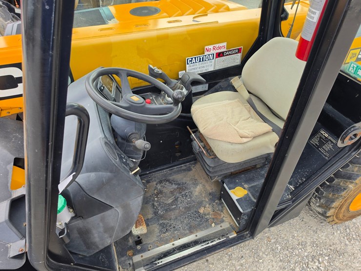 2018-jcb-505-20tc-image-7