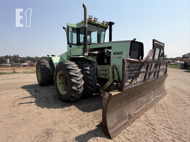 steiger-bearcat-iii-st225-image-3