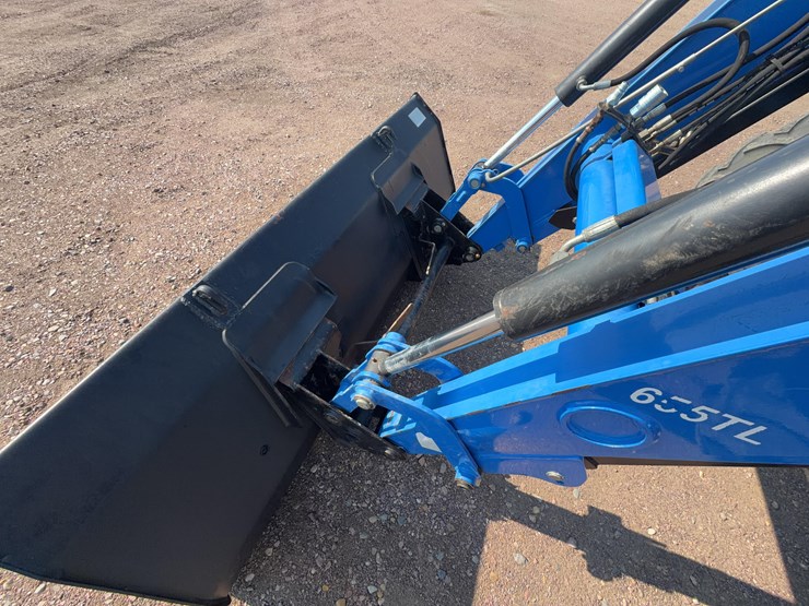new-holland-t4.75-image-9