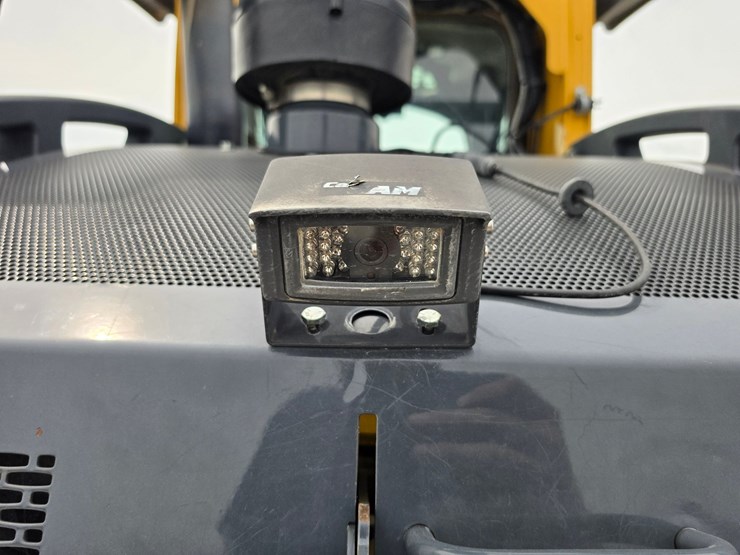 2014-deere-333e-image-18