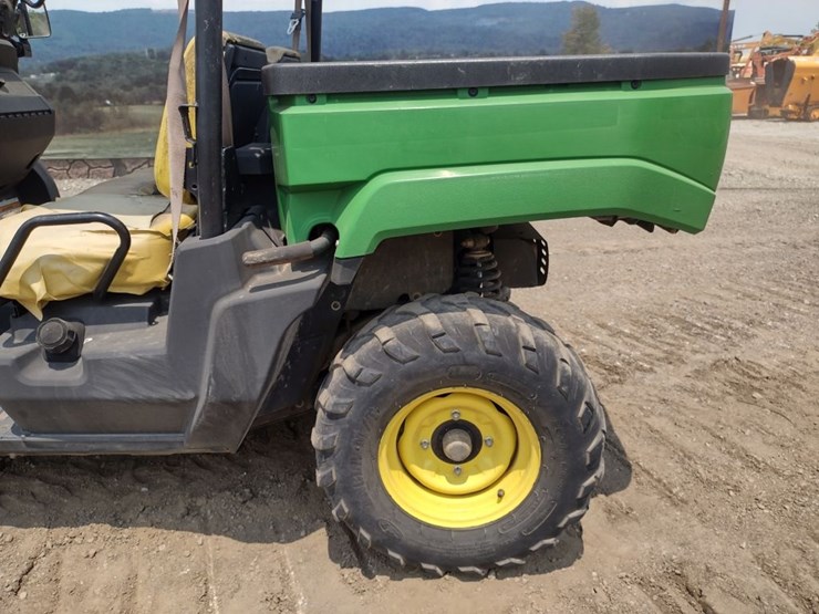 john-deere-18-image-11