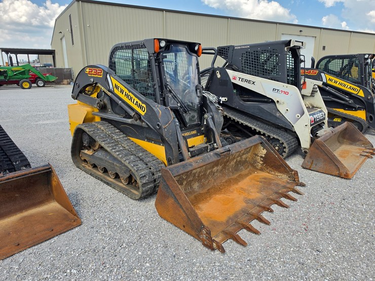 2016-new-holland-c232-image-1