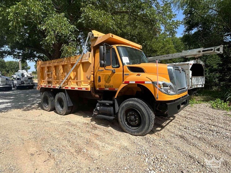 2011-international-workstar-7500-image-2