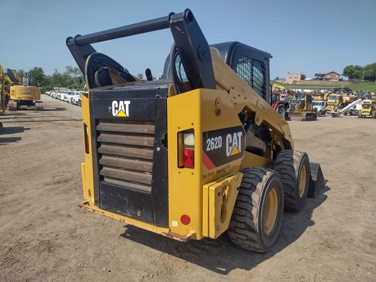 caterpillar-262d-image-30