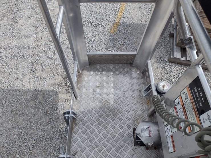 jlg-x600aj-image-7