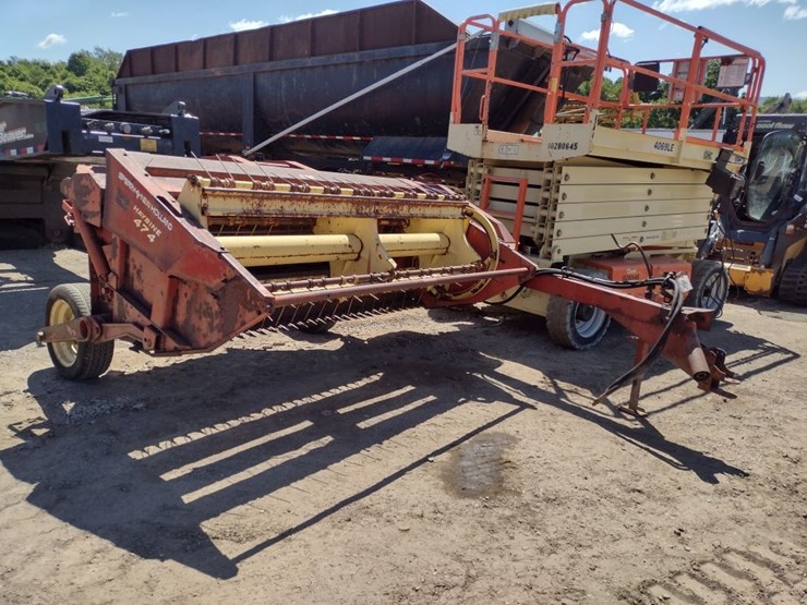 new-holland-474-image-1