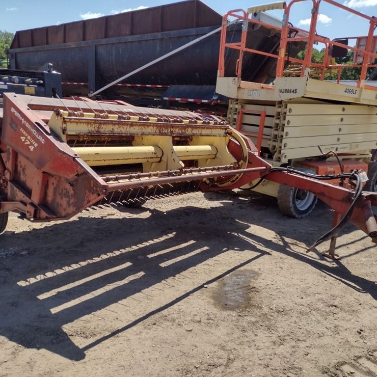 NEW HOLLAND 474