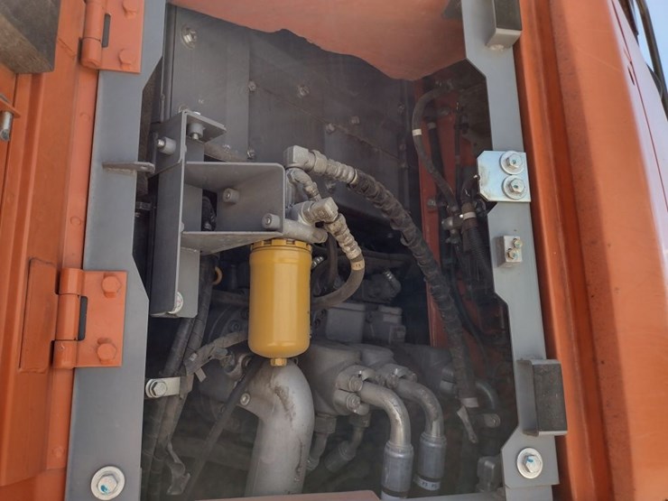 hitachi-zx245us-lc-6n-image-33