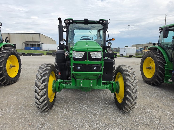 2023-john-deere-6r-145-image-2