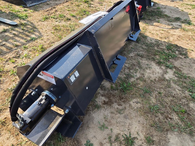 #8815-•-wolverine-72"-tiller-image-3