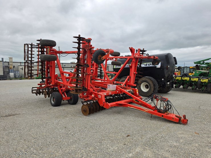 2015-kuhn-krause-8000-40-image-19