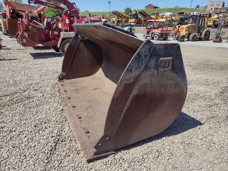 caterpillar-938h-image-1