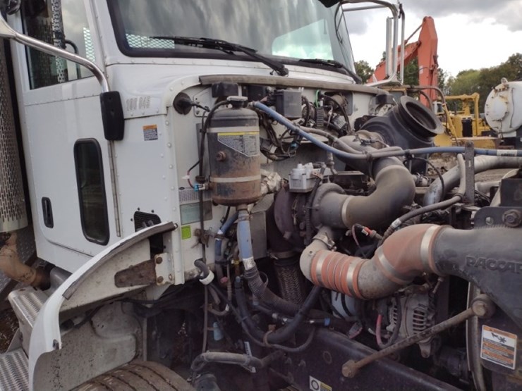 peterbilt-337-image-17