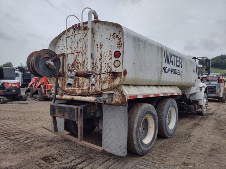 international-durastar-4400-image-35