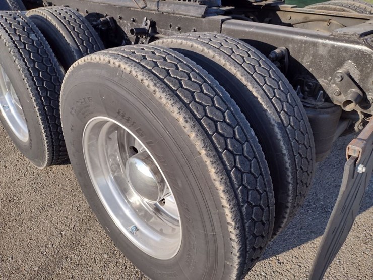 kenworth-w900-image-30
