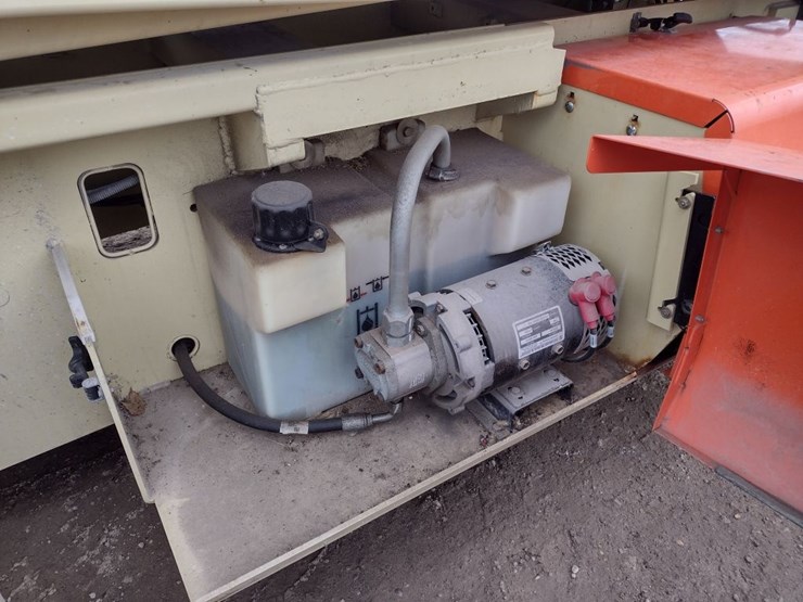 jlg-4069le-image-25