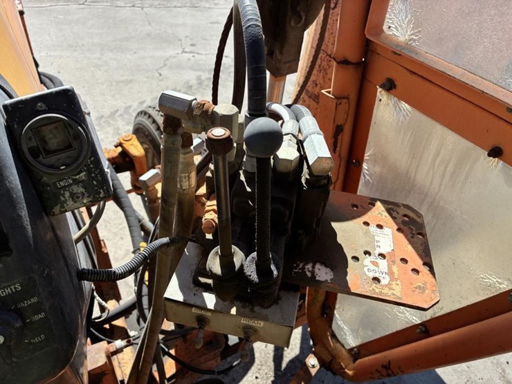 case-ih-4240-image-21