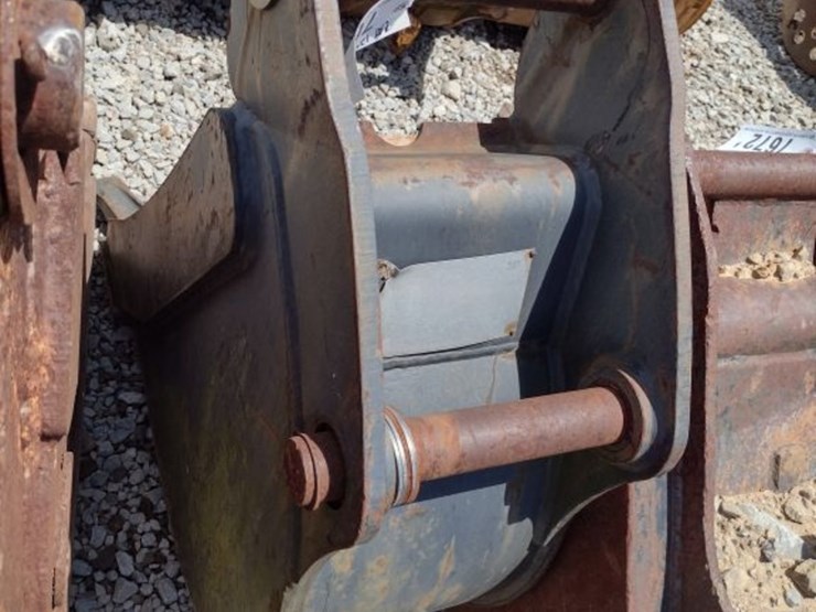 caterpillar-12-image-2