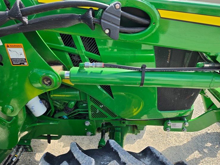 2022-john-deere-5090e-image-22