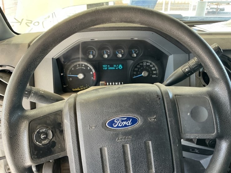 2011-ford-f250-image-15