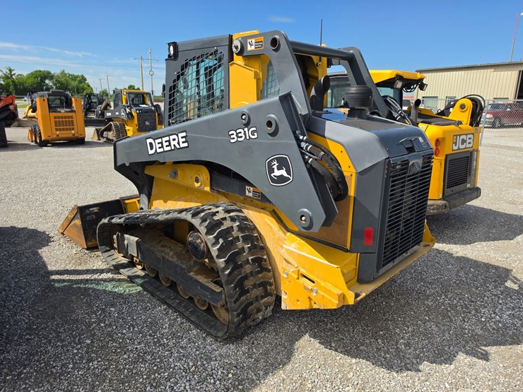 2018-deere-331g-image-14