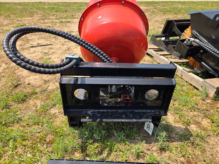 #8262-•-mini-skid-steer-concrete-mixing-drum-image-2