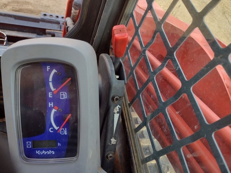 kubota-svl90-2-image-6