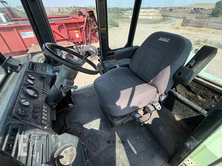steiger-bearcat-iii-st225-image-16