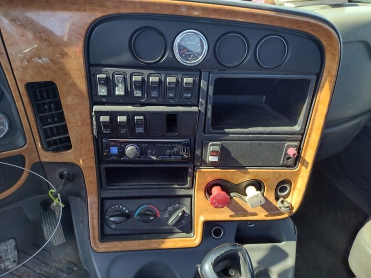 international-prostar-image-11
