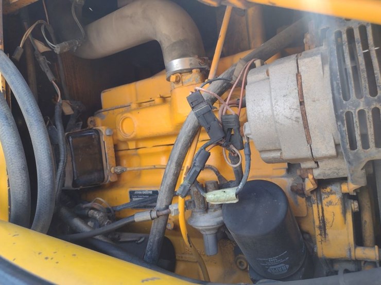 john-deere-310d-image-39