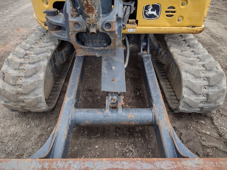deere-30g-image-21