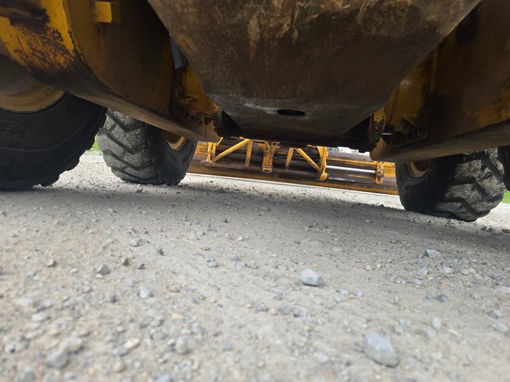 2007-caterpillar-12h-image-59