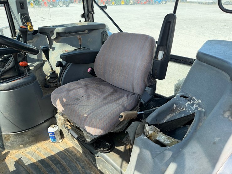 1999-new-holland-ts100-image-17